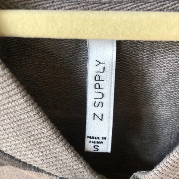 Z Supply Grey Camouflage Zip Up Sweatshirt Jacket. Size Small - Picture 2 of 4